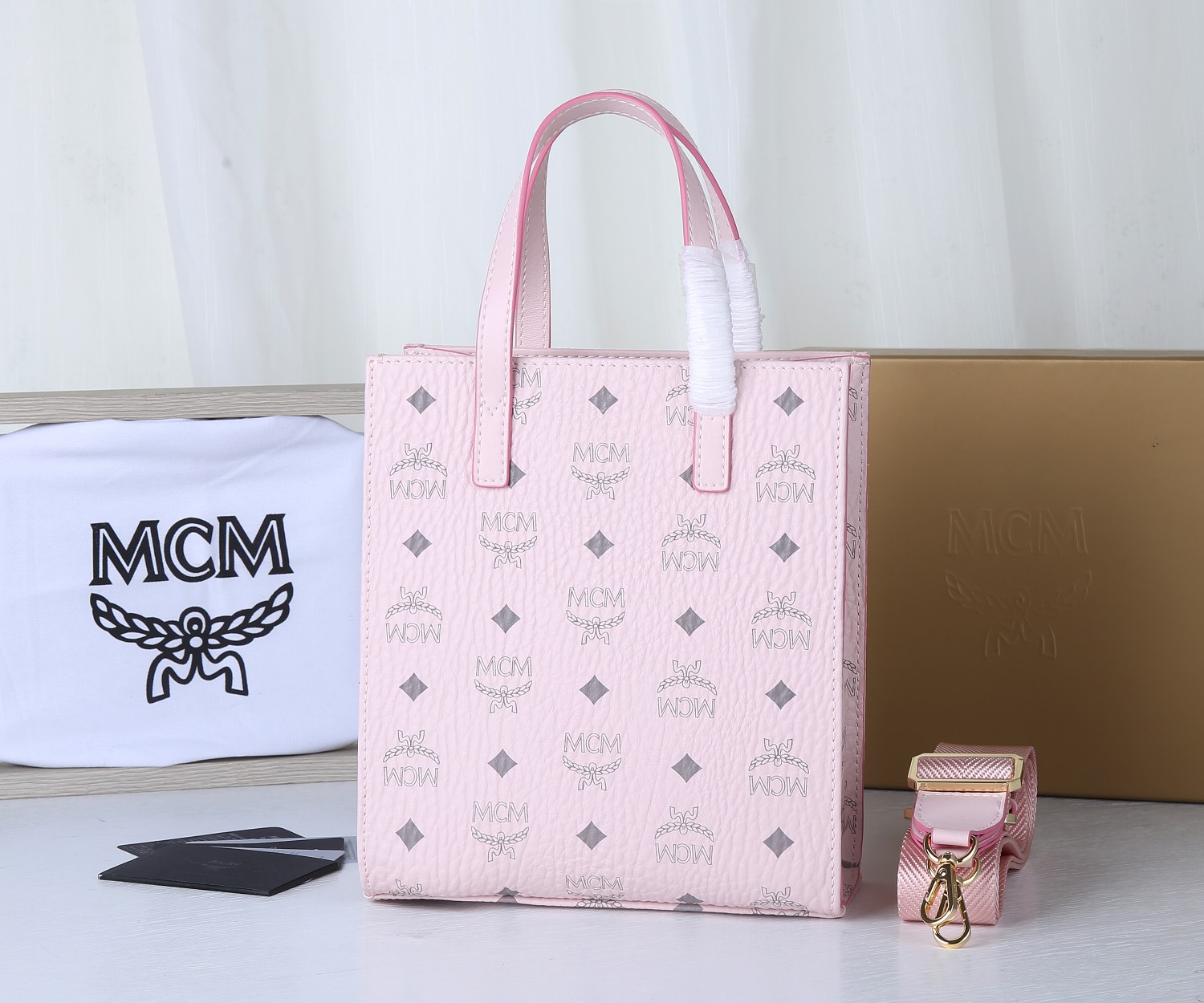 Mcm_Mini_Tote-19.5_22_8.